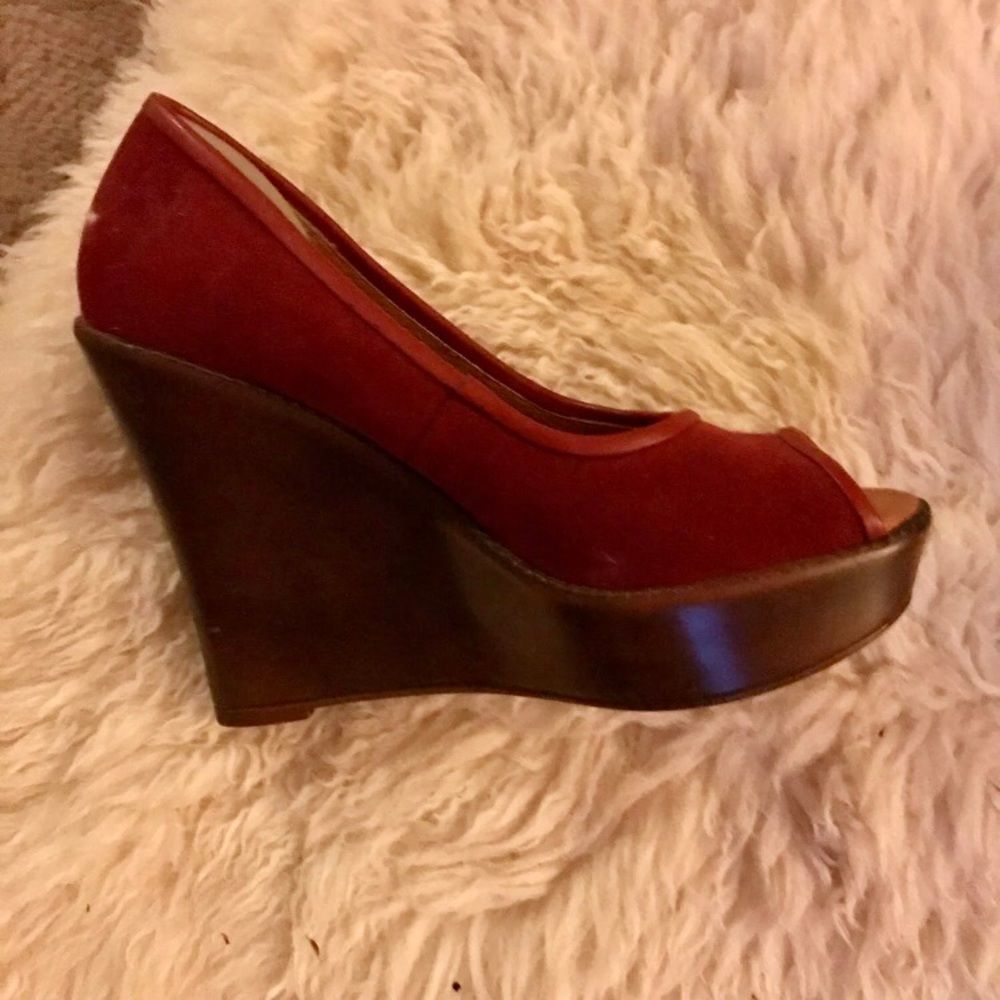 MICHAEL ANTONIO Red Suede wedges - Picture 4 of 5